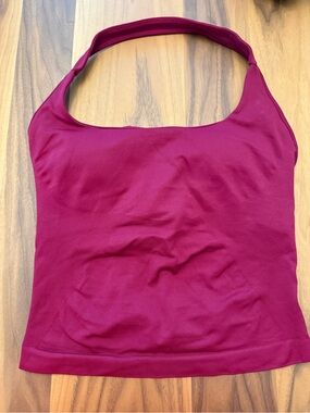 Coral Canton Fitted Active Tank & Shorts set - Winter Berry. (NWOT). Size medium